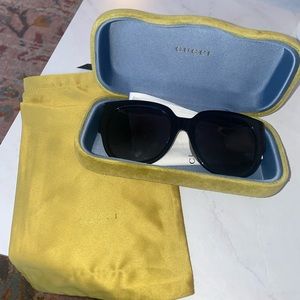 Black Gucci Sunglasses